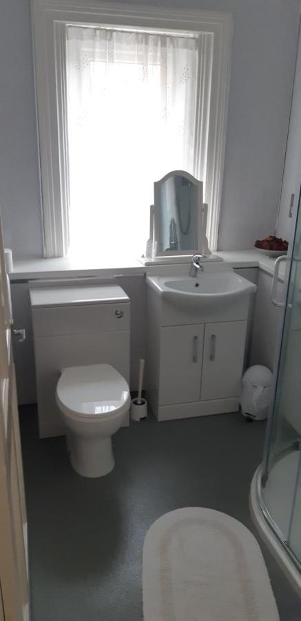 The Adelphi Bed & Breakfast Newcastle-upon-Tyne Exteriör bild